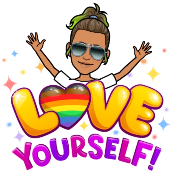 Meet Your Posher! - Picture 6 of 11